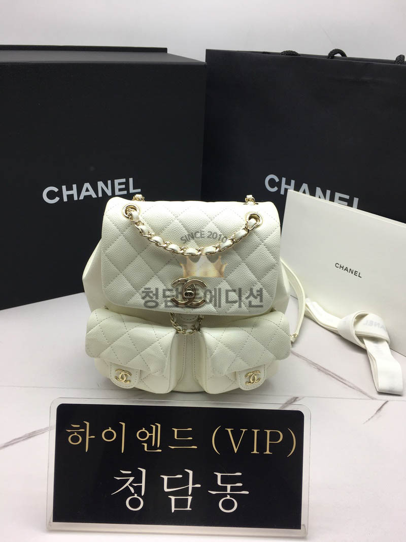 샤넬 22P 듀마 투포켓 백팩 미디움 카프스킨 캐비어 (하이엔드급)