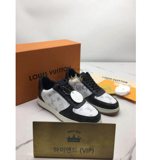 루이비통 운동화 스니커즈 리볼리 1A8WG8 (남녀공용)