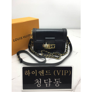 루이비통 미니 도핀 에피 블랙 M55964 (하이엔드)