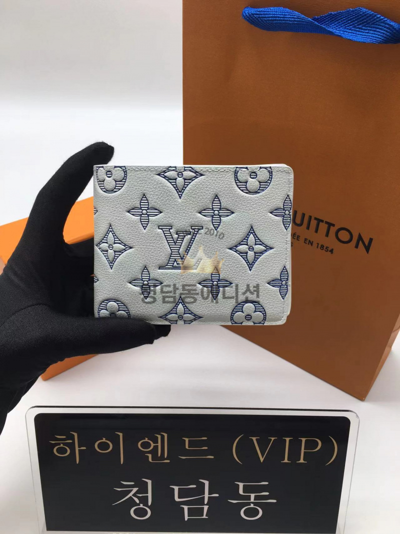 루이비통 멀티플 월릿 M83380