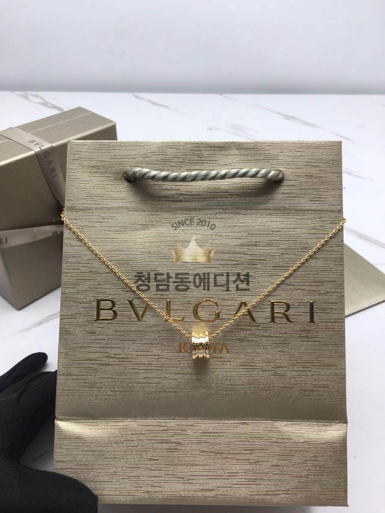 불가리 비제로원 목걸이 (v-gold소재) (컬러 로즈골드)