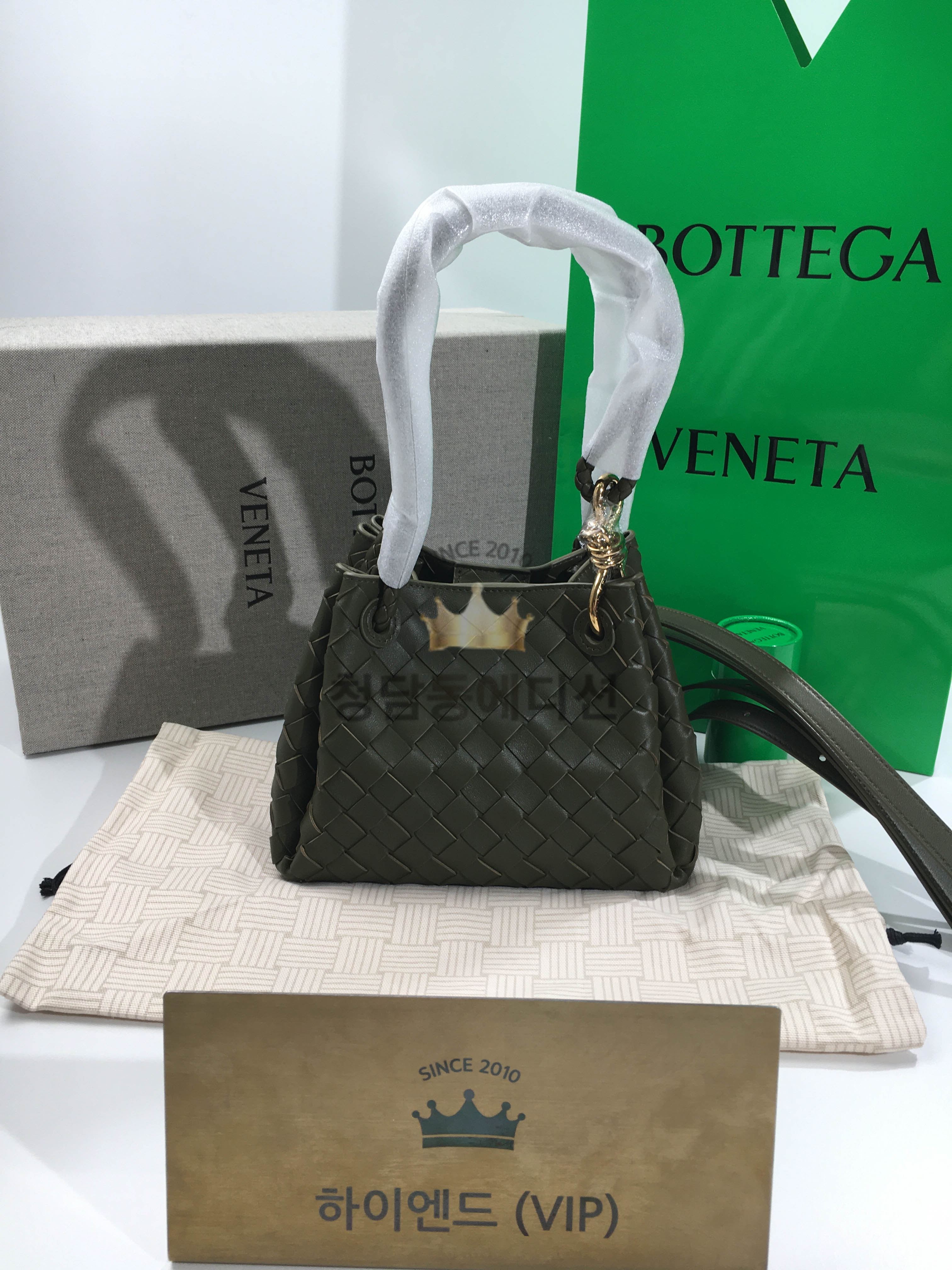 보테가베네타 숄더백 파라슈트 안디아모 스몰 796569 (컬러 올리브)