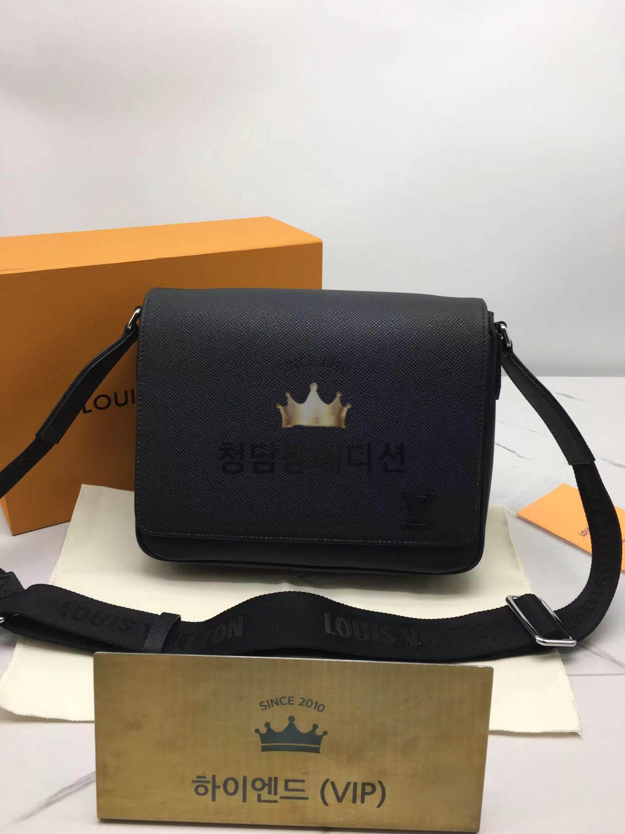 루이비통 디스트릭트 PM M30850