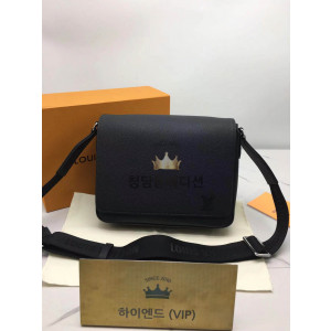 루이비통 디스트릭트 PM M30850