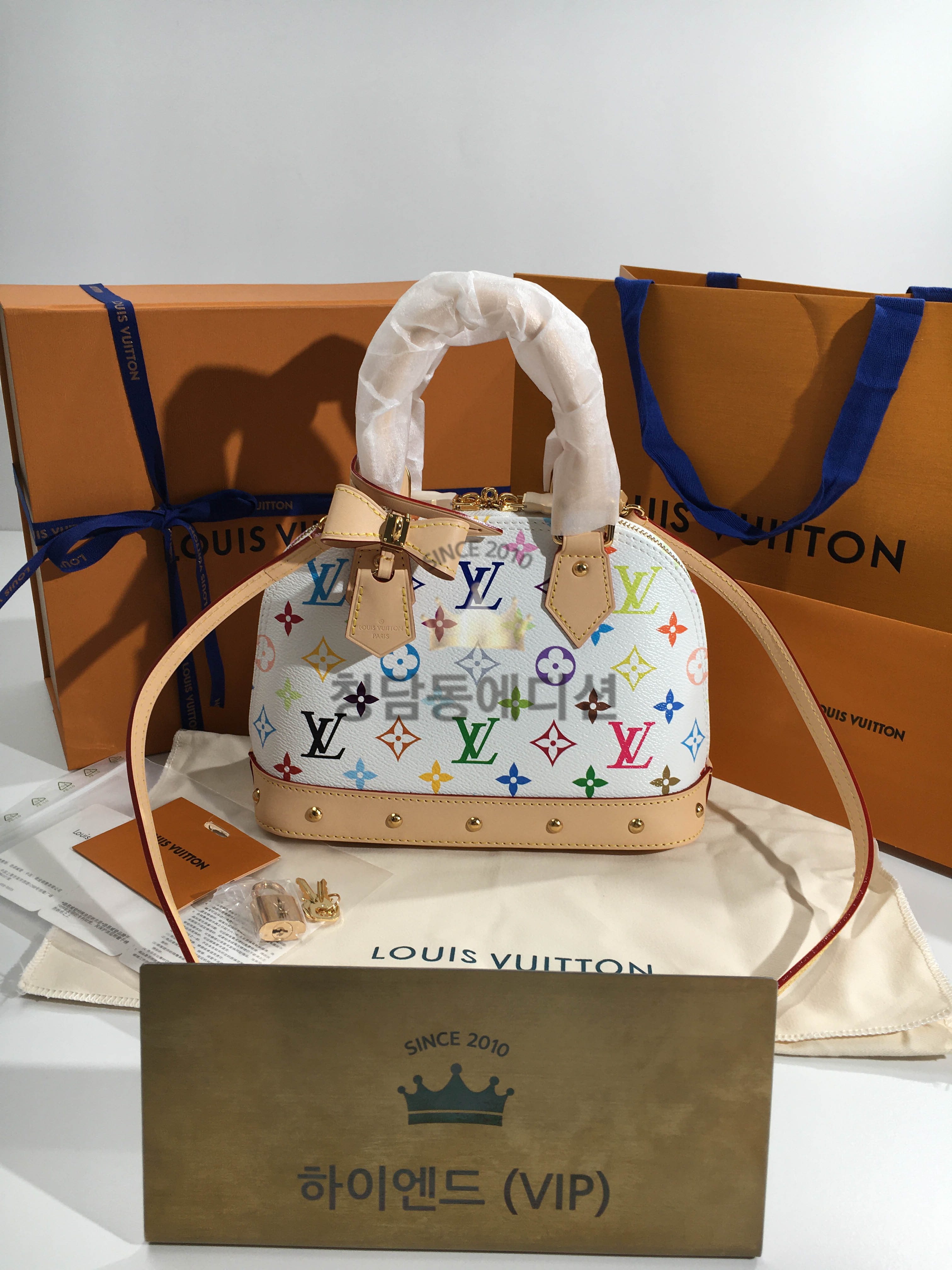 루이비통 무라카미 콜라보 알마 BB M13078