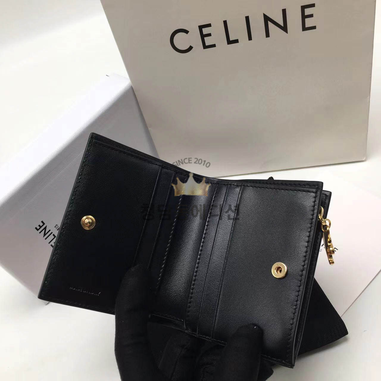 셀린느 트리오페 컴팩트 지갑