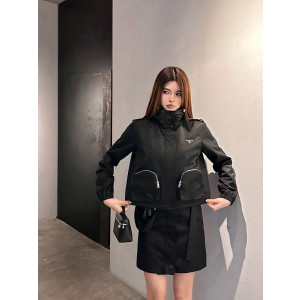 프라다 트라이앵글 로고 후드자켓