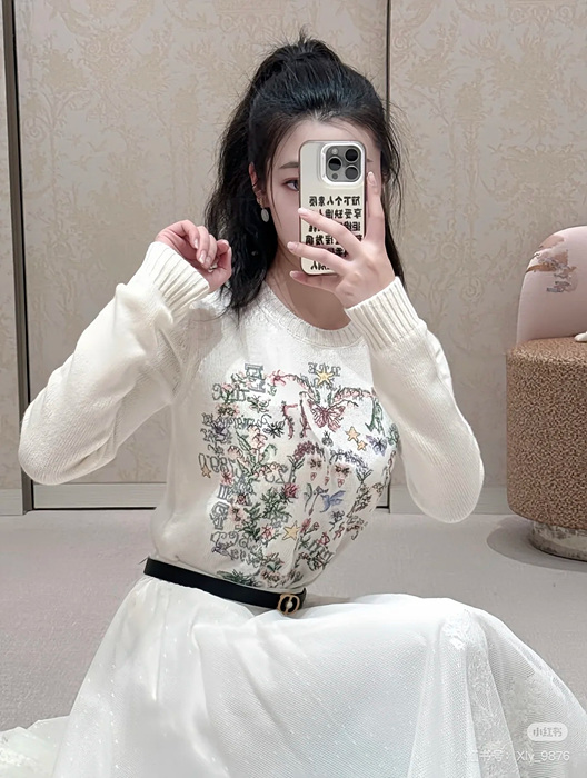 디올 아무르 스웨터