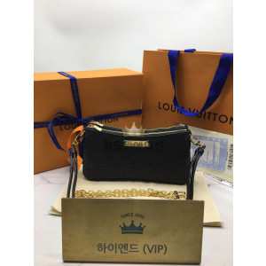 루이비통 러브 포쉐트 M83301