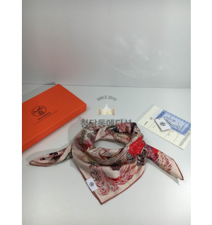 에르메스 실크 스카프