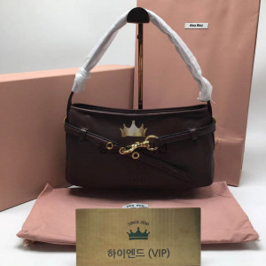 미우미우 아방뛰르 나파 가죽백