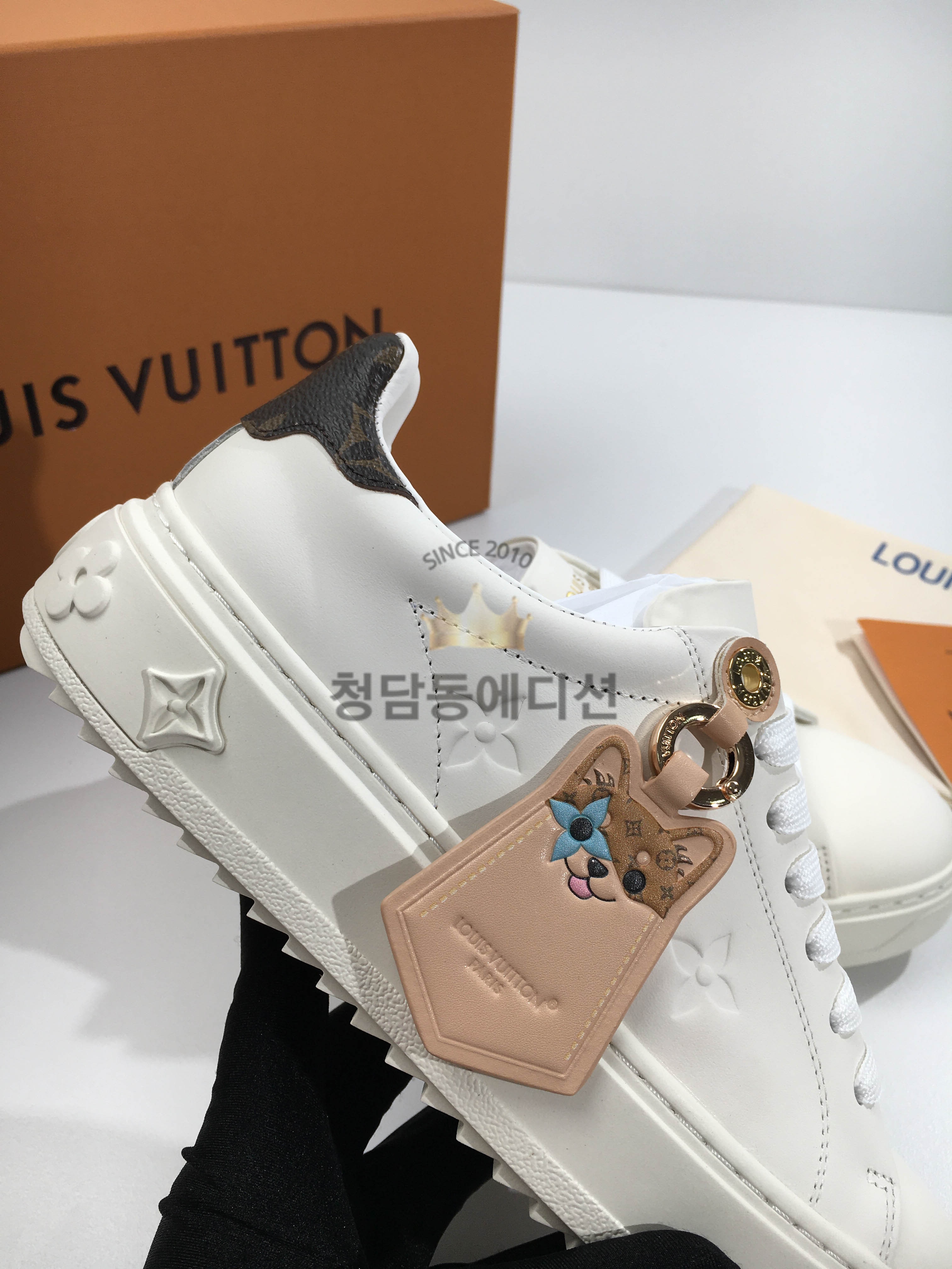 루이비통 타임아웃 스니커즈 (여성용)