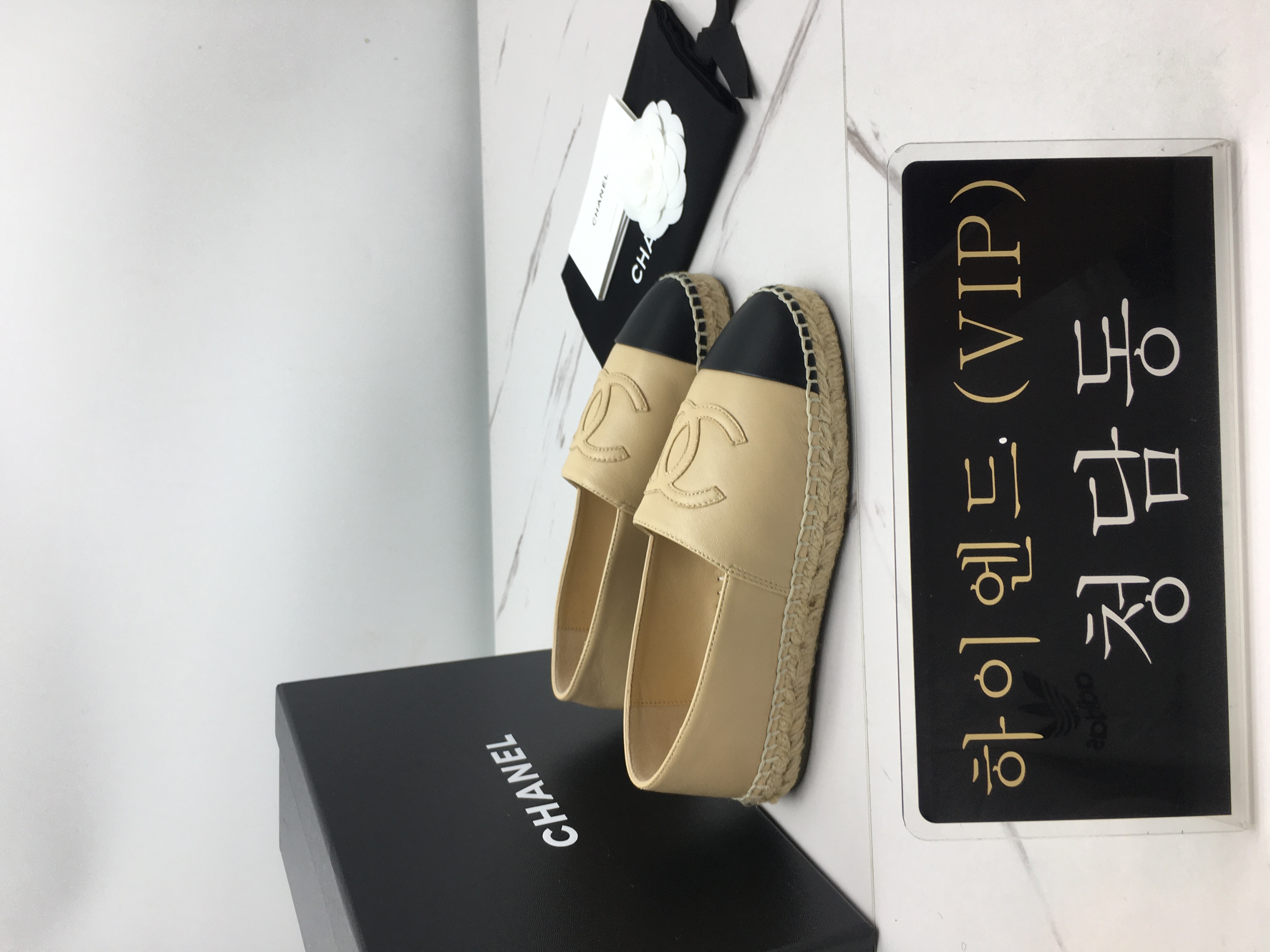 Ok(1717396145) 샤넬 에스파듀 사이즈:230/36