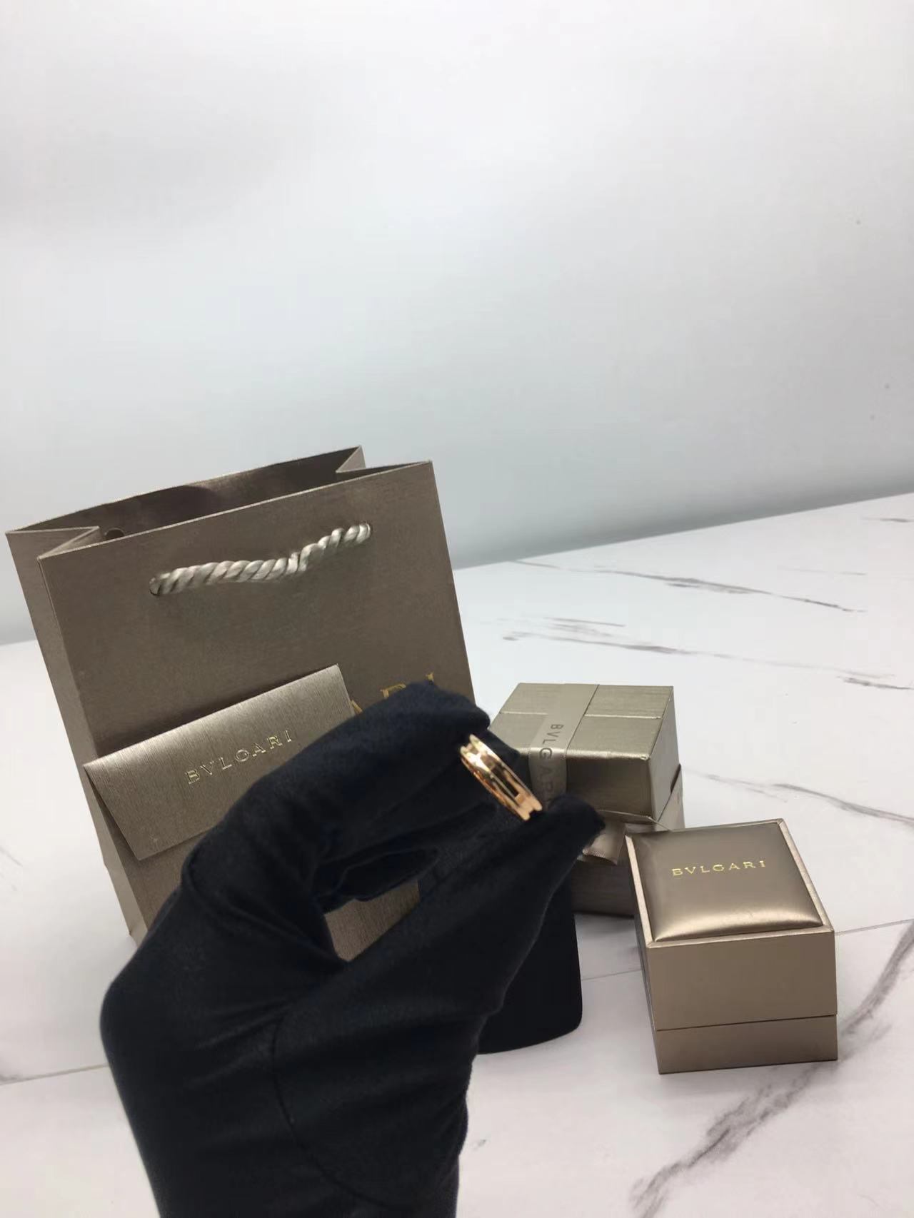 Ok(1691565818) 불가리 비제로원 반지 사이즈:9호 / 색상:로즈골드