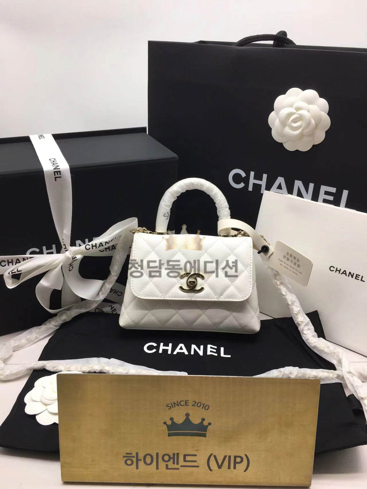 ​샤넬 코코핸들 마이크로 라이트골드