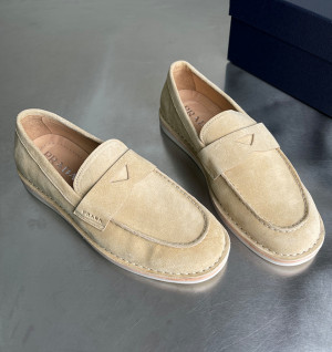 프라다 블리치드 스웨이드 로퍼 (남성용)