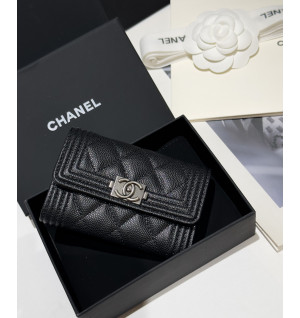 샤넬 보이 카드지갑 (은장)