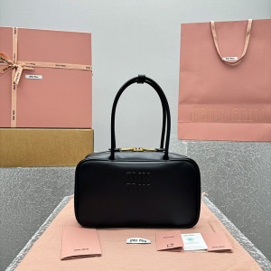 미우미우 가죽 보 백 미디움