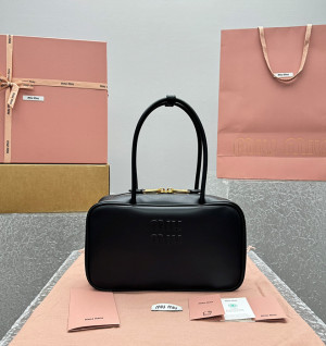 미우미우 가죽 보 백 미디움