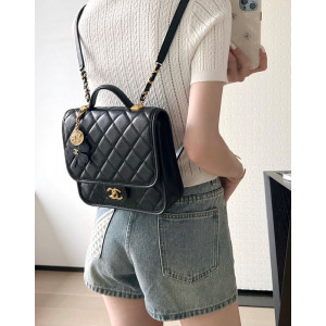 샤넬 25B 클로버 참 탑핸들 플랩 캐비어 백팩