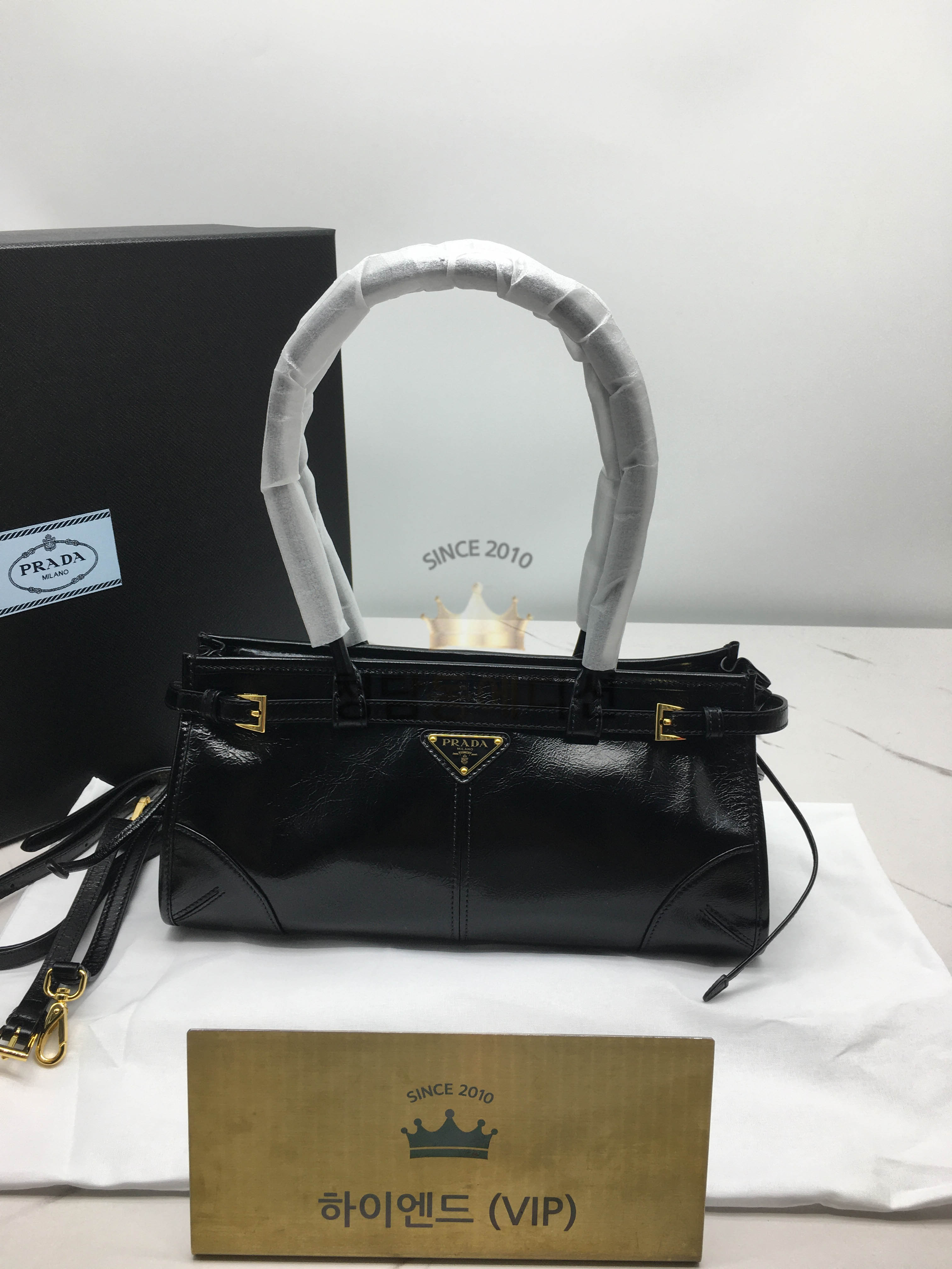프라다 보니 미디엄 가죽핸드백