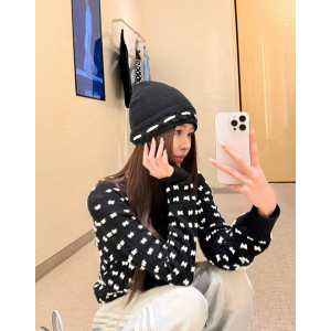 샤넬 리본 패턴 니트 긴팔 풀오버 (컬러 블랙, 아이보리)