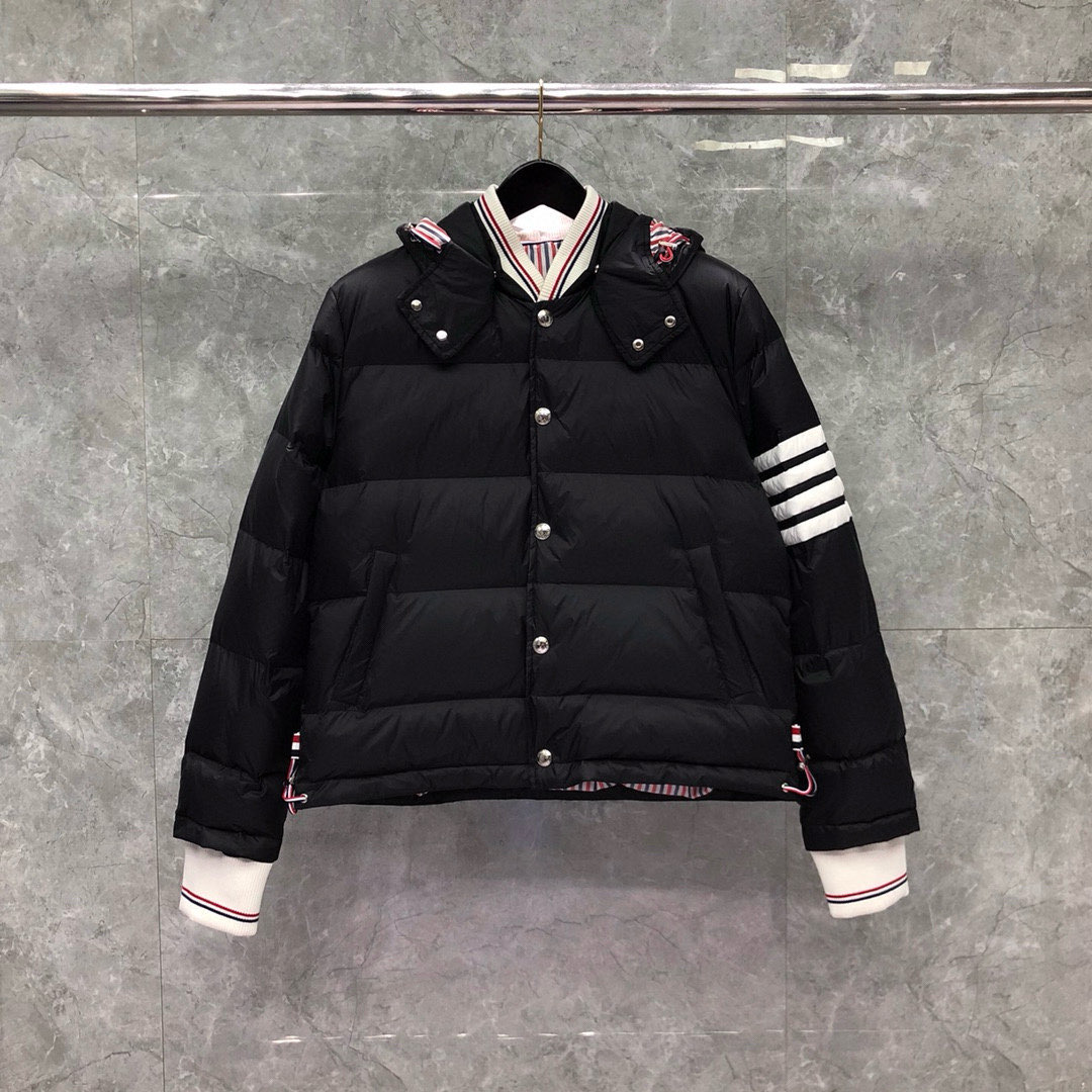 톰브라운 패딩 (남성용) (3COLOR)