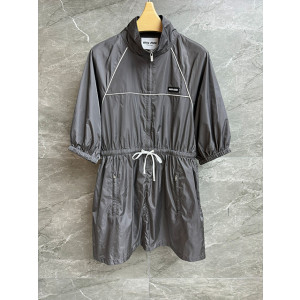 미우미우 스트링 바람막이 원피스