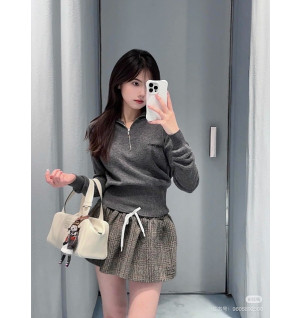 미우미우 하프 집업 니트