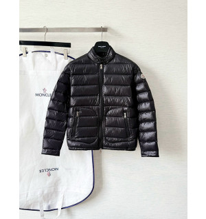 몽클레어 모리슨 라이트 다운 자켓 (남성용) (3COLOR)