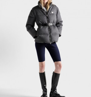 프라다 벨티드 울 다운 자켓 점퍼