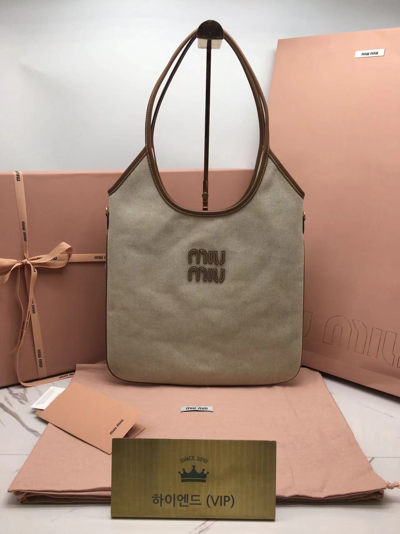 Ok(1716449720) 미우미우 빅백 아이비백 캔버스백 베이지 (미세 오염)