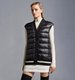 Ok(1759113717) 몽클레어 패딩 조끼 사이즈 S