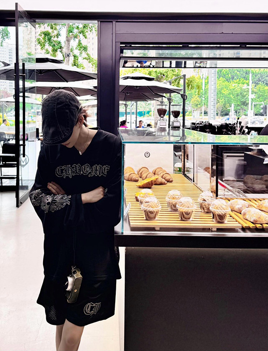 Ok(1744016093) 크롬하츠 롱 슬리브 (남녀공용) 사이즈 L