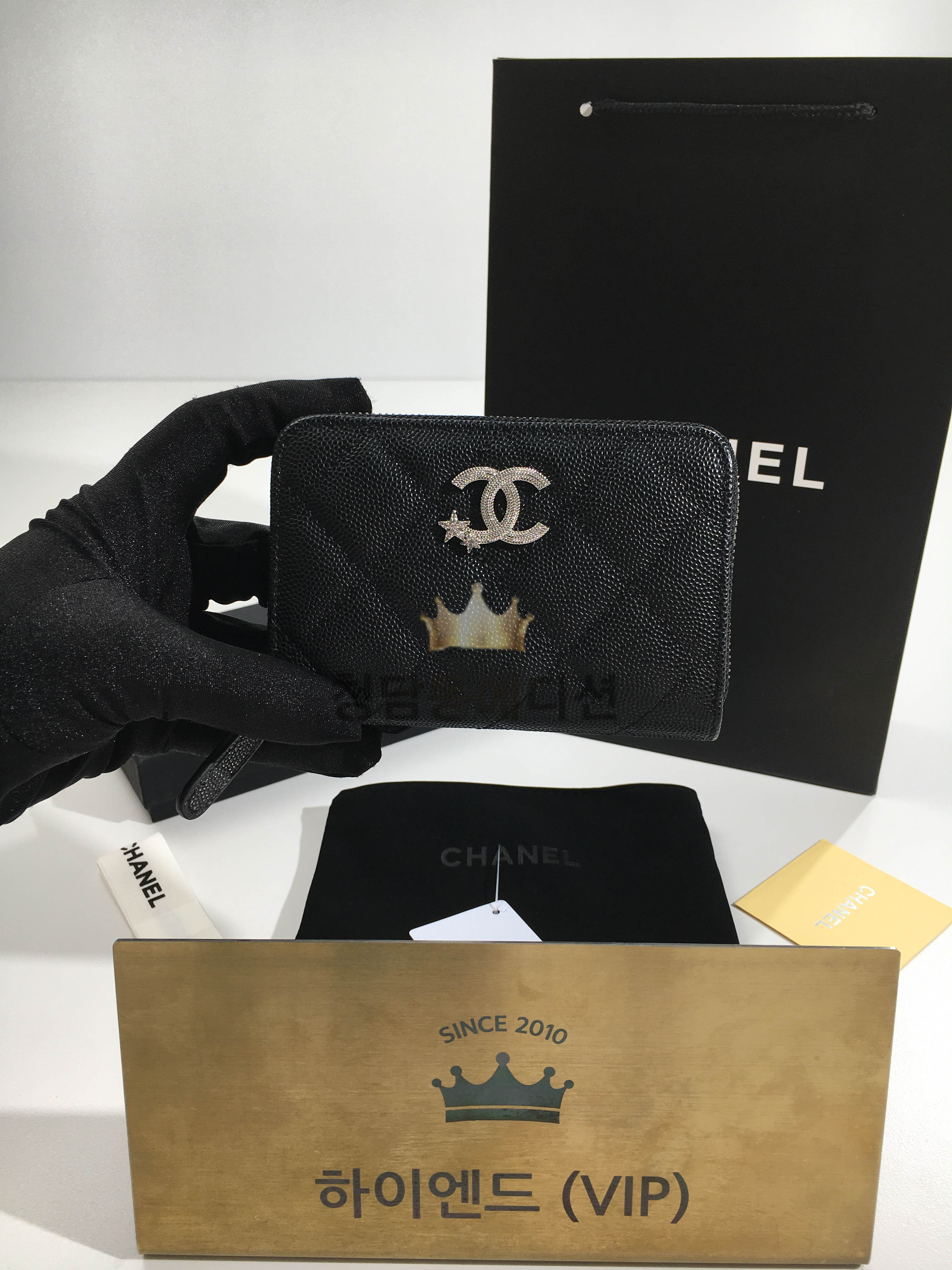 샤넬 25B CC 별 로고 캐비어 지퍼 카드지갑 (컬러 블랙)