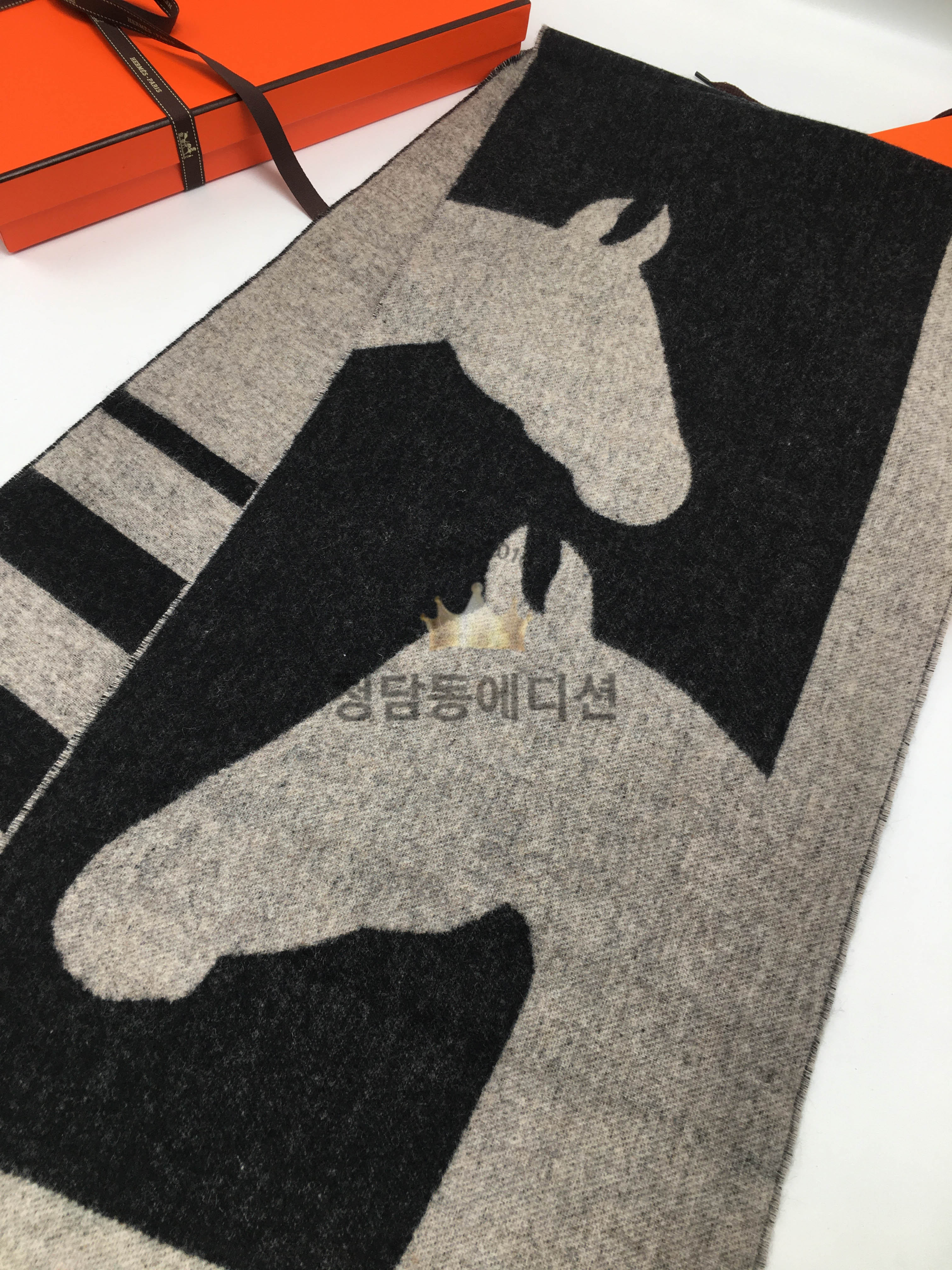 에르메스 H 카사크 러브스토리 캐시미어 머플러