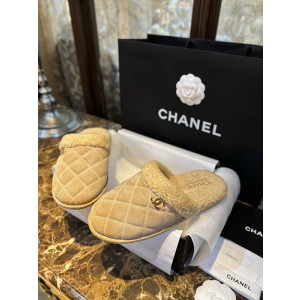 샤넬 스웨이드 퀼팅 시어링 CC로고 뮬