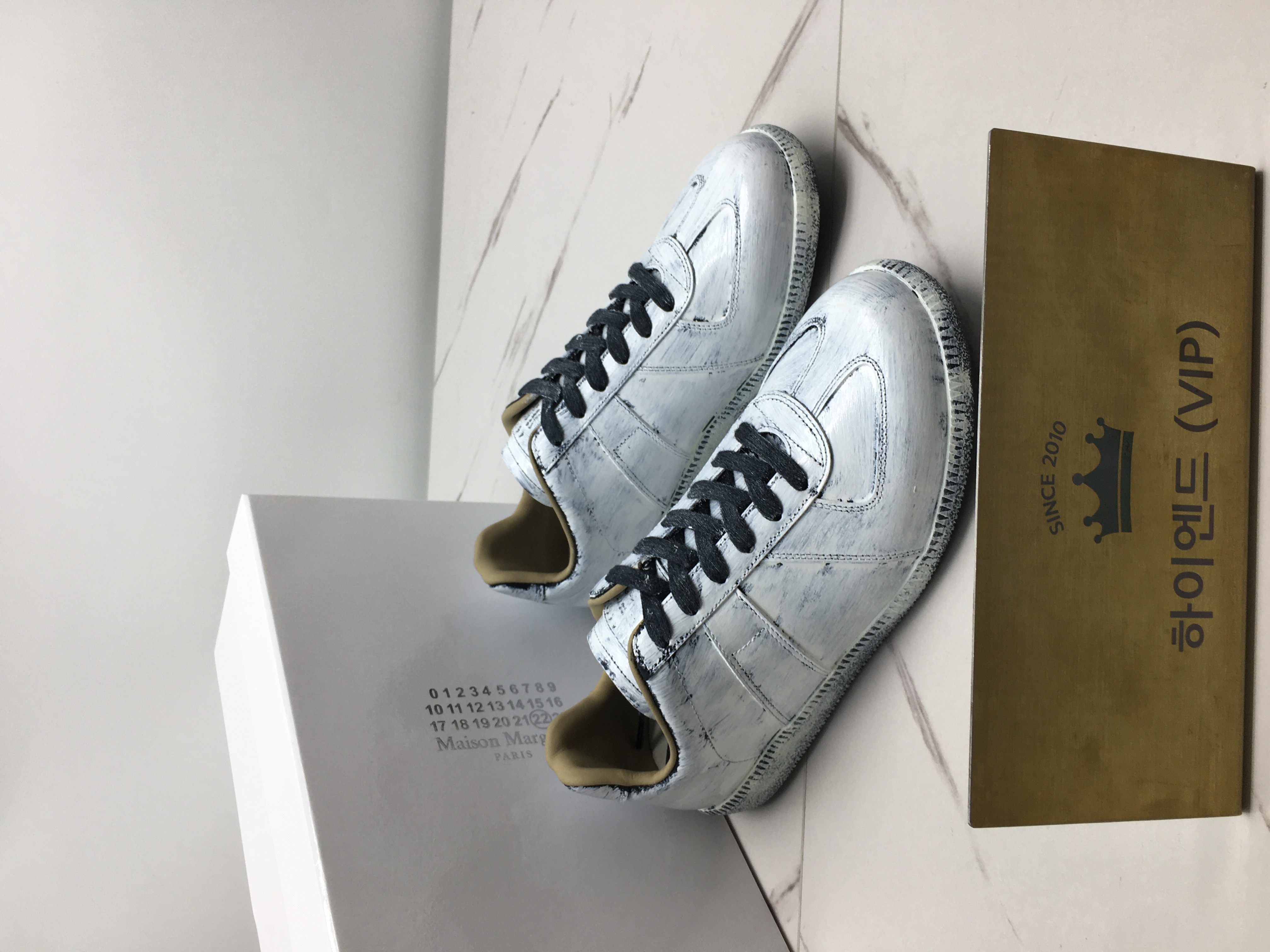 Ok(1684829773) 메종 마르지엘라 mm6 독일군 (남녀공용) 사이즈 260