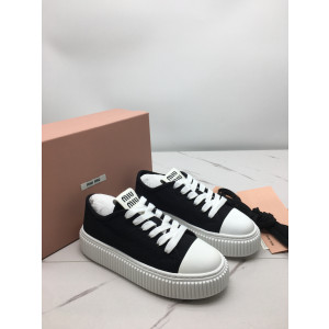 Ok (1688642939) 미우미우 스니커즈 사이즈:240/38