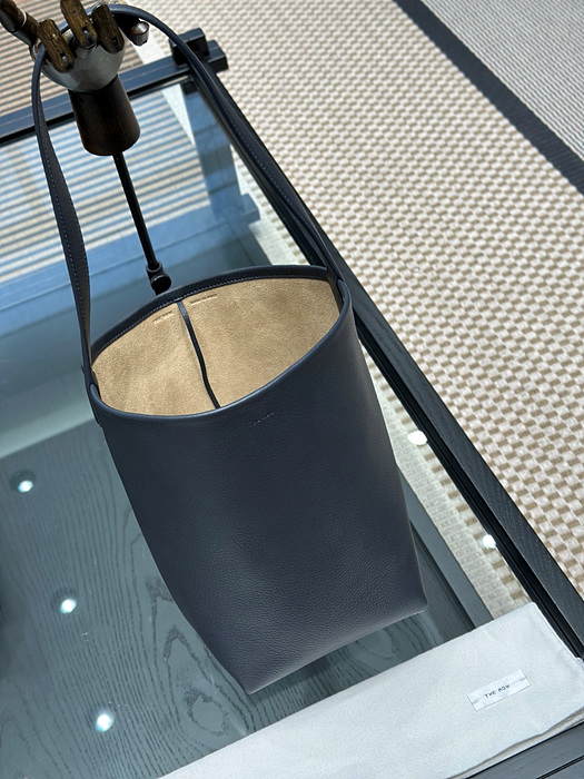 더 로우 NS 파크백 미디움 (컬러 네이비) (upgrade ver.)