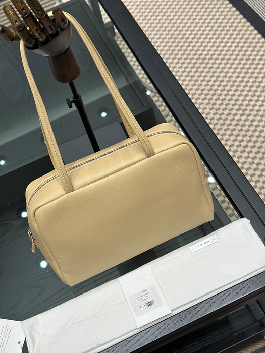 더 로우 아스트라 볼링백 나파 풀 램스킨레더