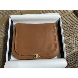 셀린느 소프트 트리옹프 베사체