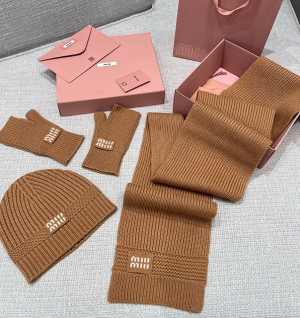 미우미우 로고 니트 비니 / 장갑 / 머플러