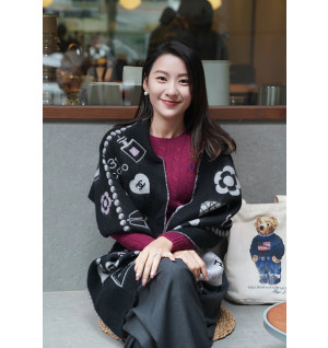 샤넬 모티브 머플러