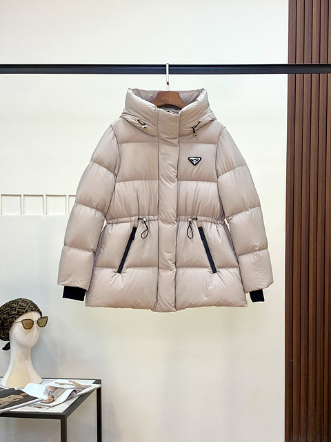 ok(1762323214) 프라다 허리 스트링 다운 자켓 사이즈:M / 컬러:베이지