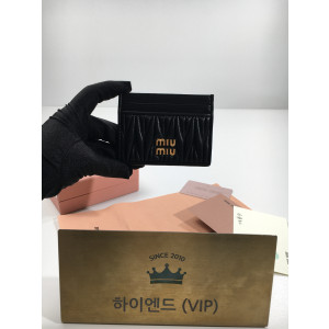 (1719994967) 미우미우 마테라쎄 나파 가죽 카드 홀더 5MC076