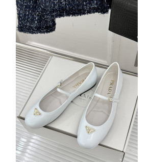 프라다 삼각로고 메리제인 페이턴트 레더 발레리나 플랫 슈즈 1F793N