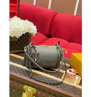 루이비통 익스프레스 PM M26360 (컬러 카키 그린)