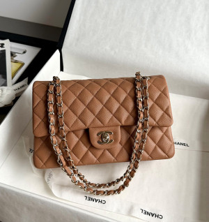 샤넬 클래식백 작은 캐비어스킨 미디움 25.5cm