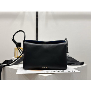 셀린느 트리오 플랩 10P862